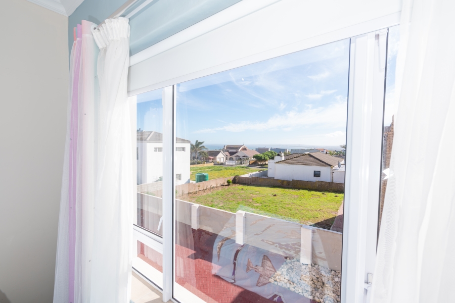 4 Bedroom Property for Sale in Myburgh Park Western Cape
